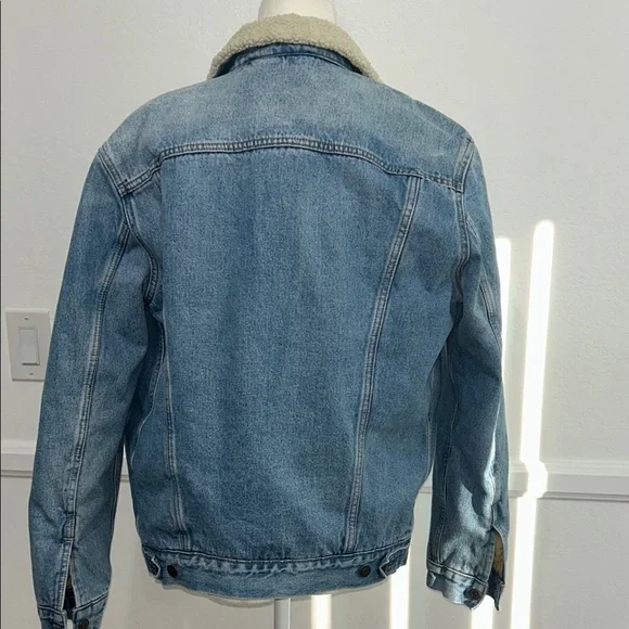 Levi's Sherpa Lined Denim Jacket